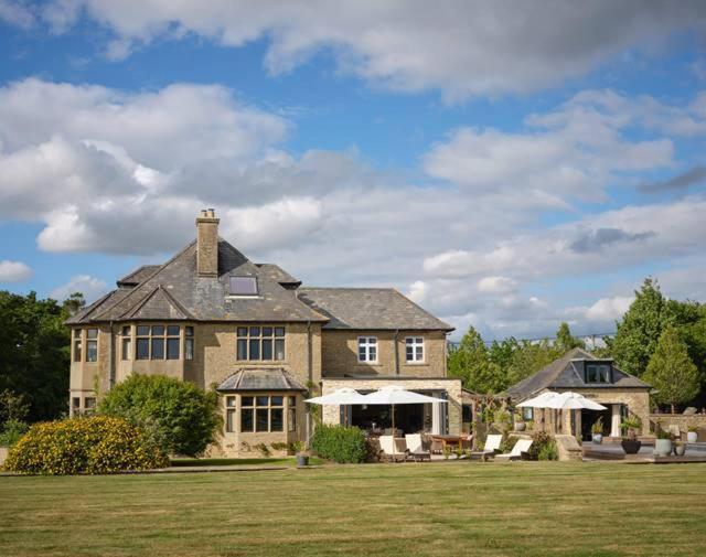 The Lakes By Yoo Lechlade Exterior photo
